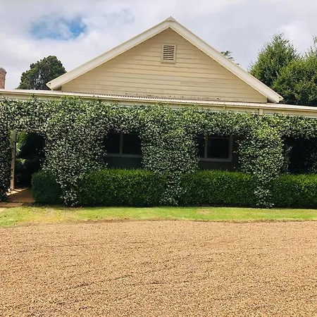 Lenore At Armidale Exterior photo